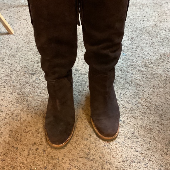 Ugg ladies boots. Size 8.5 - Picture 11 of 11